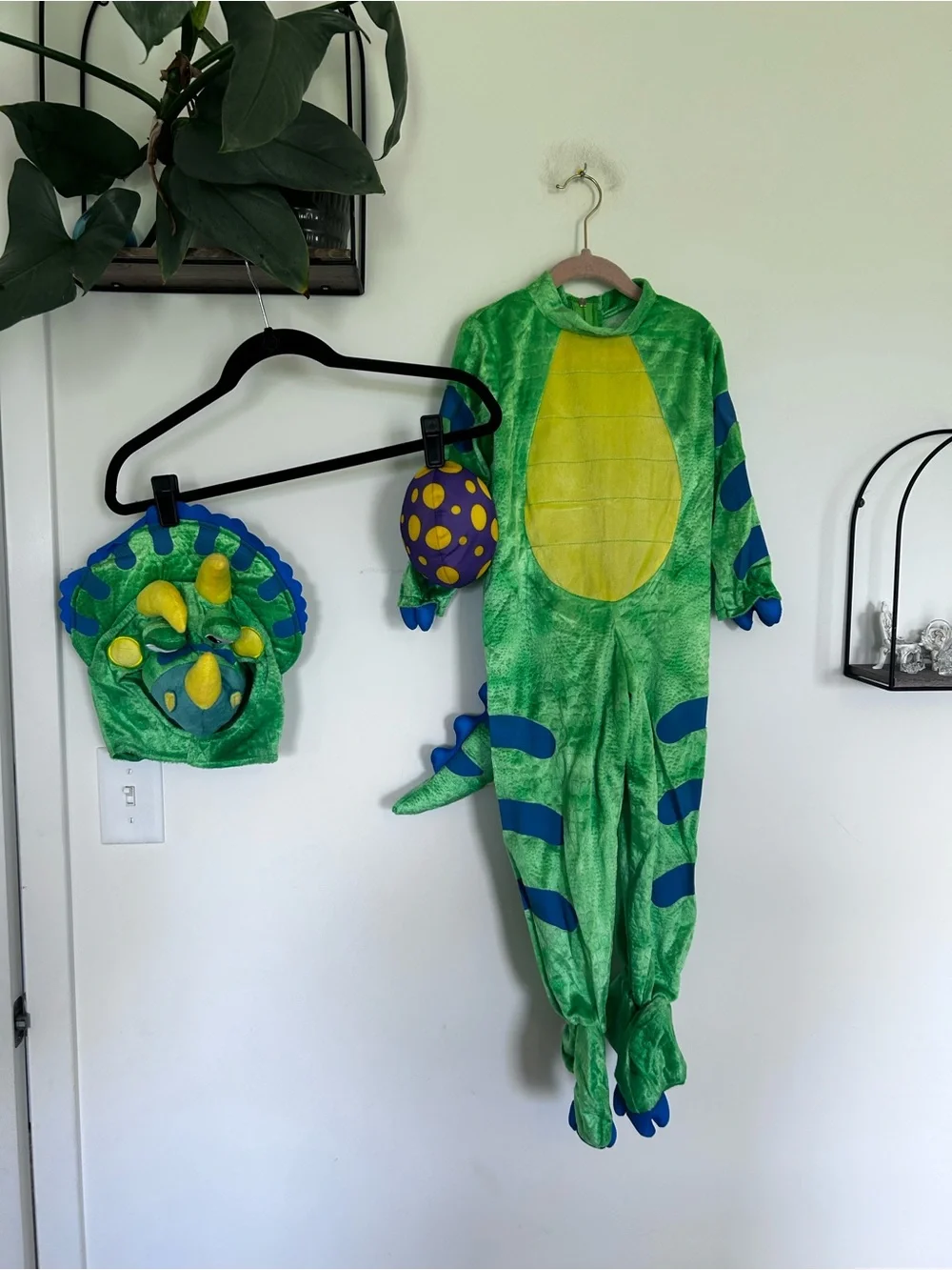 NWOT Spooktacular Creations Toddler Triceratops Dinosaur Halloween Costume 3T